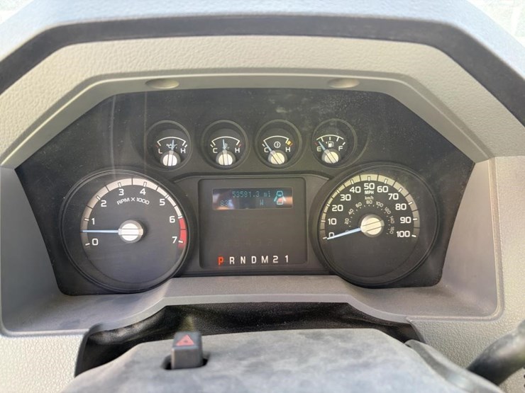 2016-ford-f250-xlt-image-13