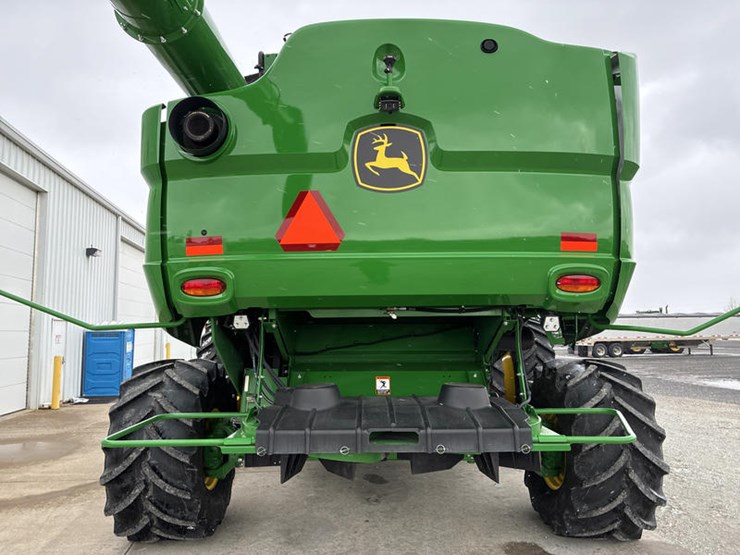 2023-john-deere-s780-image-5