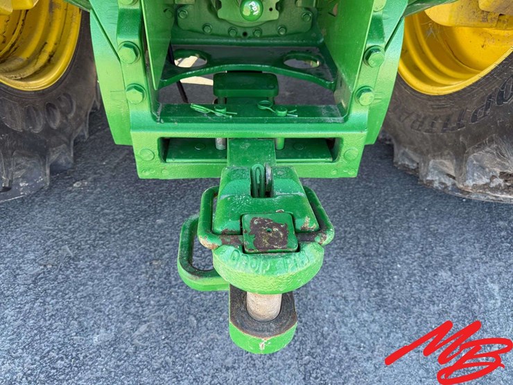 2023-john-deere-8r-370-image-9