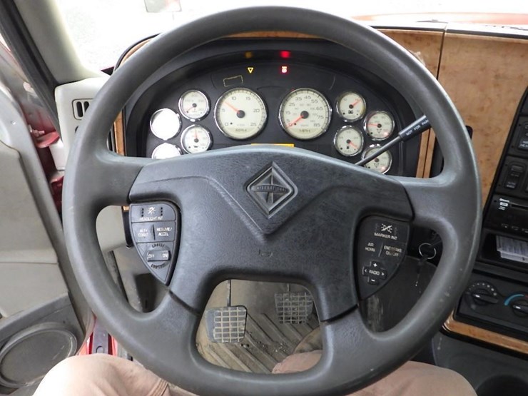 2016-international-prostar-image-44