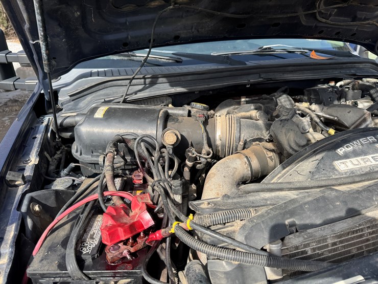 2012-ford-f550-xlt-image-23