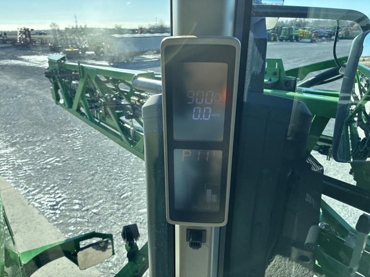 2022-john-deere-410r-image-80