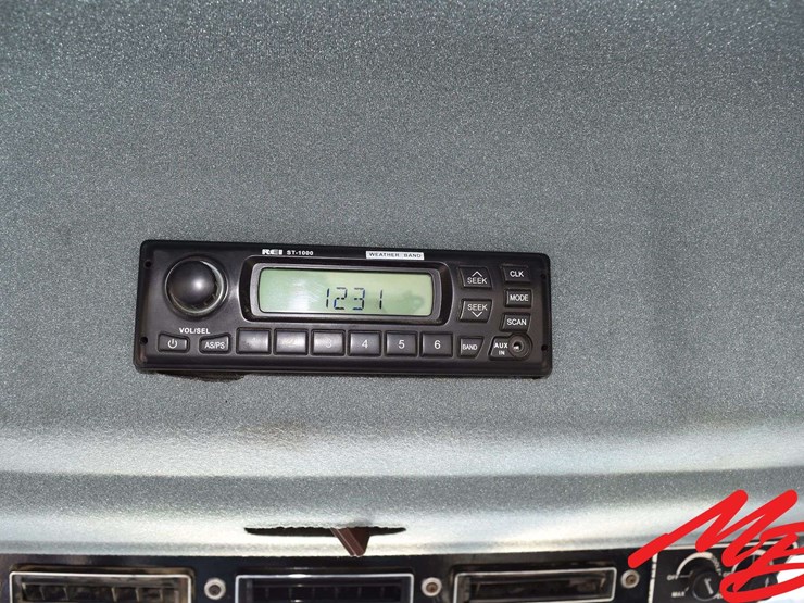 1991-versatile-846-image-45