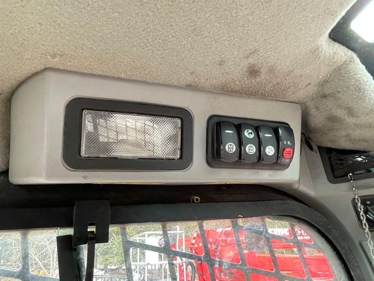 caterpillar-259d-image-37