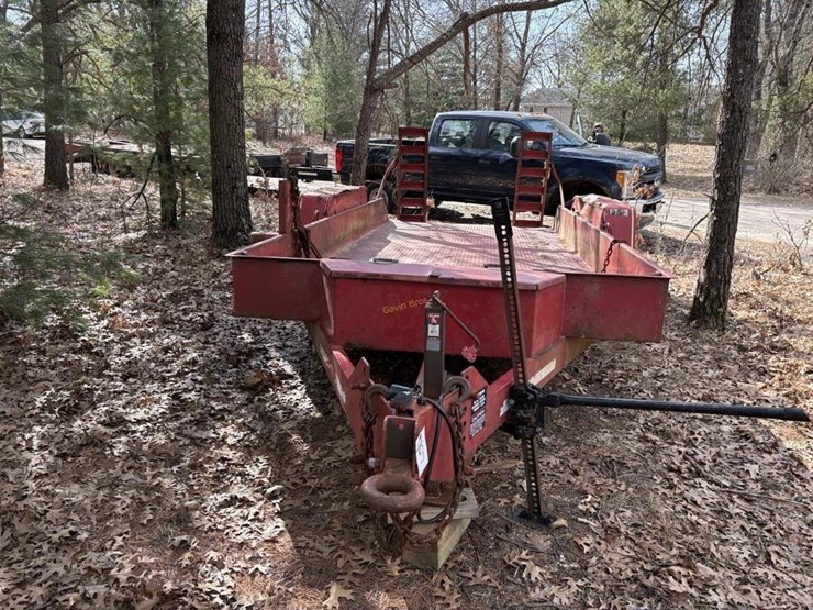 felling-16'-tandem-axle-trailer-image-2