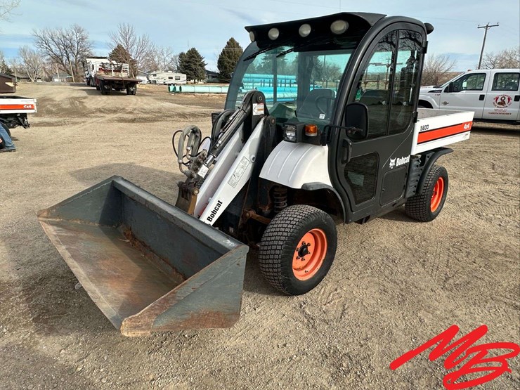 2007-bobcat-toolcat-5600-image-2
