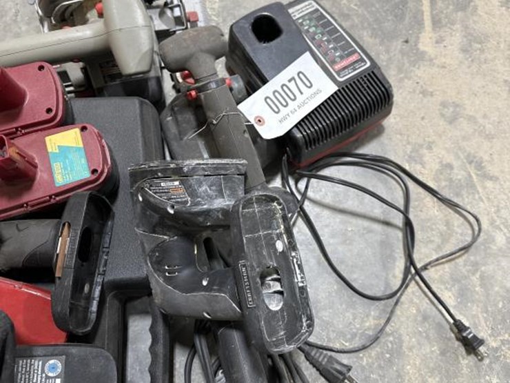 #70-•-craftsman-battery-powered-tools-image-3