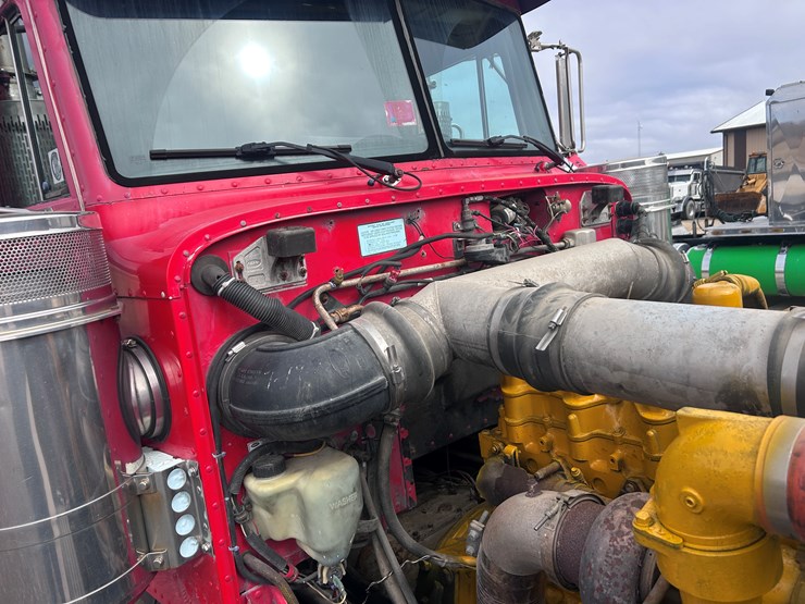 1998-peterbilt-379-image-73