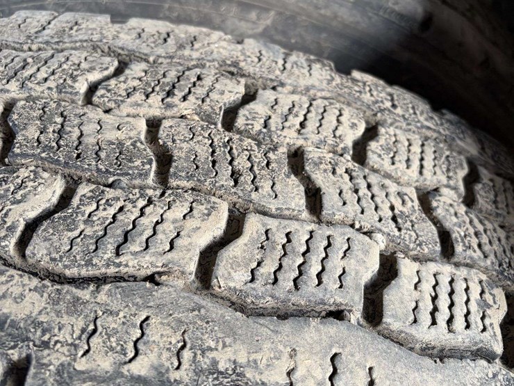 2001-volvo-vnl-tractor-truck---albany,-or-image-74