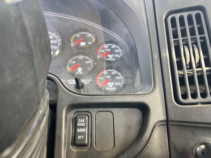 2015-international-prostar-image-50