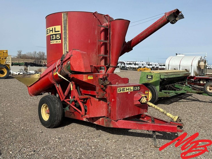 gehl-135-image-3