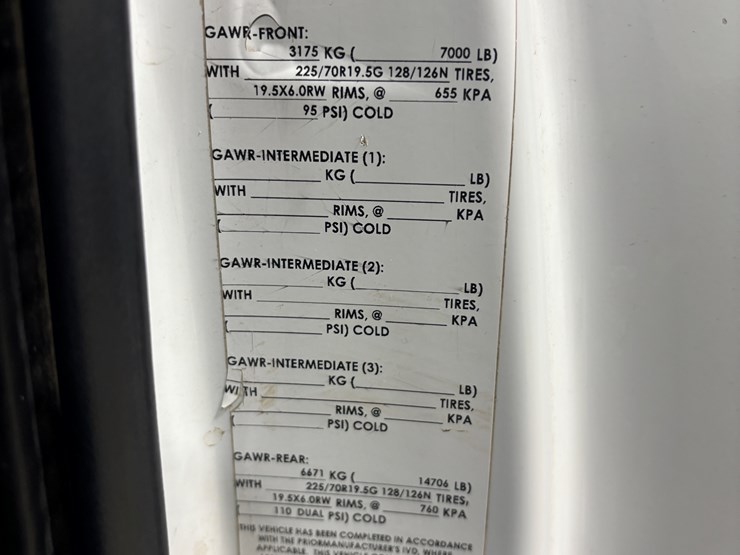 2022-ford-f550-sd-image-96