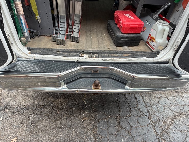 #1020-•-2014-ford-econoline-service-van-(eau-claire,-wi)-(has-wi-title)-image-29