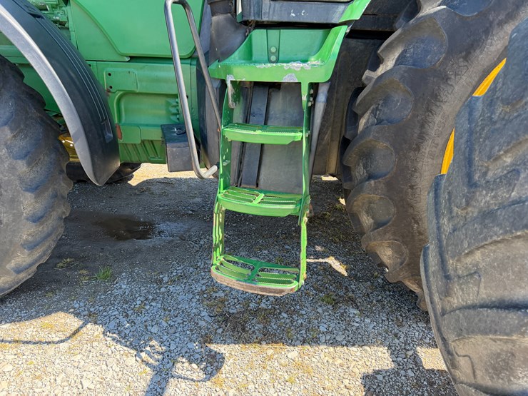 2010-john-deere-8270r-image-27