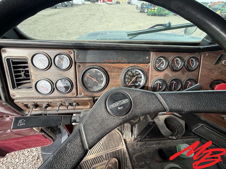 1993-caterpillar-10-image-23