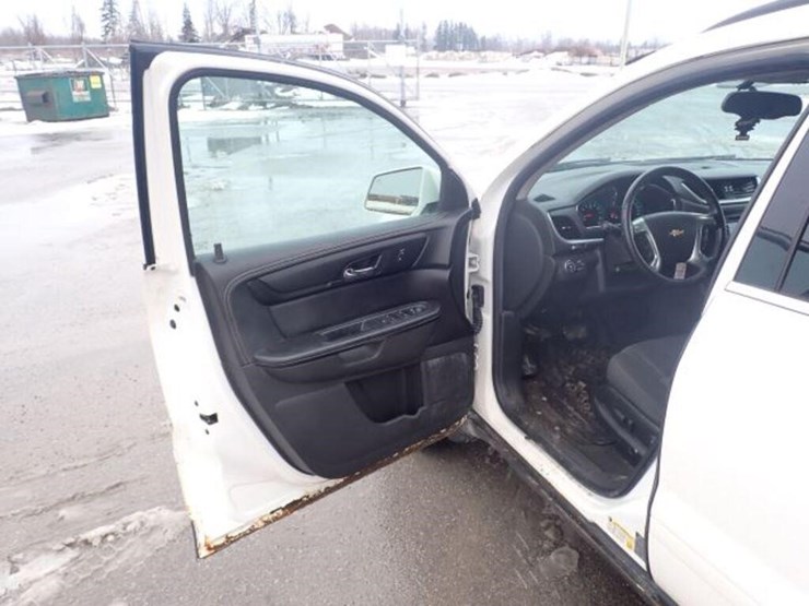 2015-chevrolet-traverse-image-11