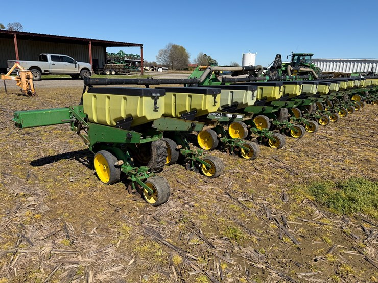 john-deere-1720-image-4