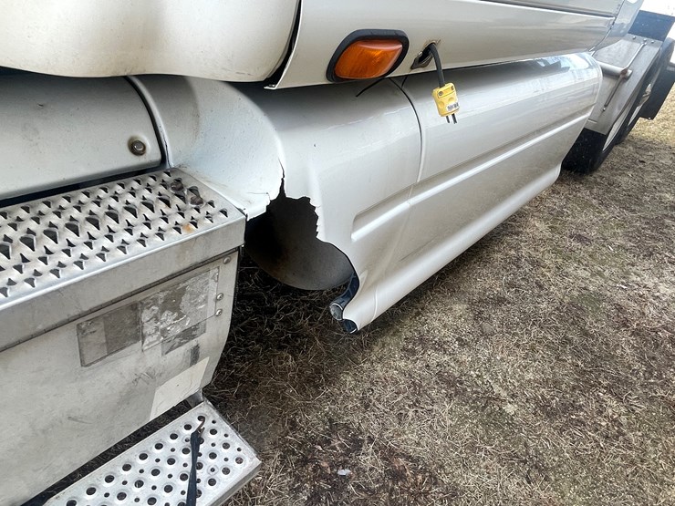 2006-peterbilt-387-image-10