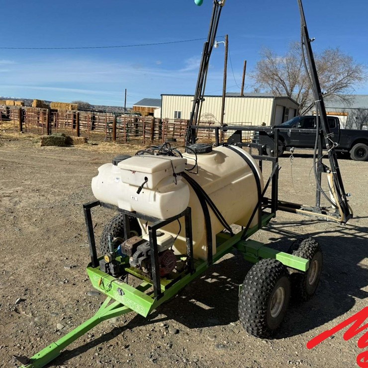 Spray Meister Pull Type Sprayer w/ 110 Gallon Tank and 22'W Booms