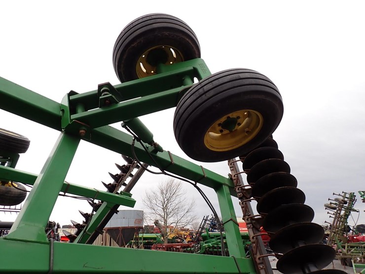 john-deere-637-image-14