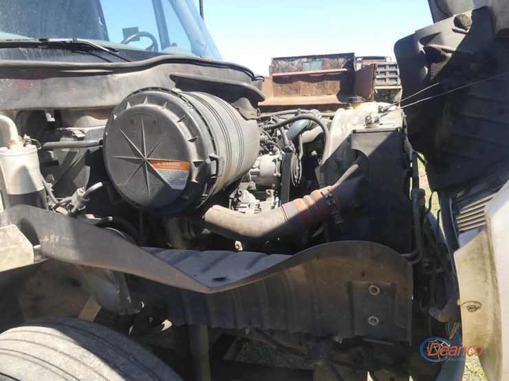 2008-international-durastar-4300-image-9