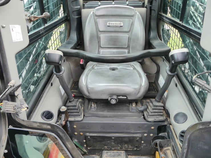 new-holland-c232-image-13