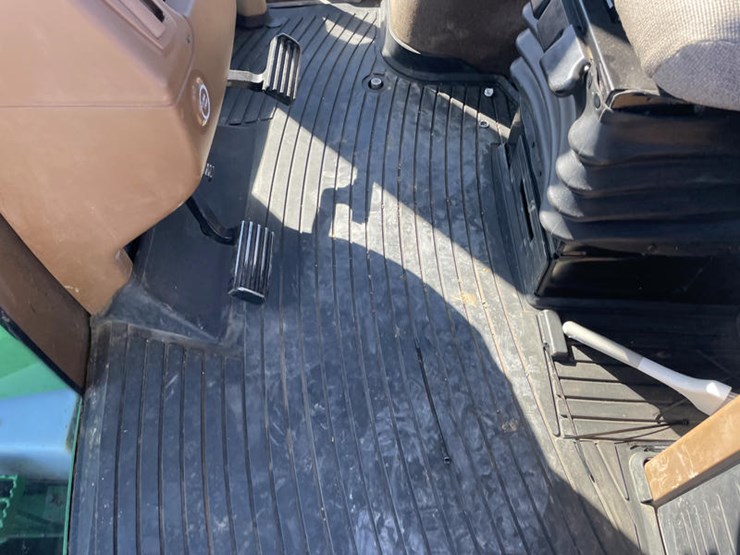 2009-john-deere-9530-image-47