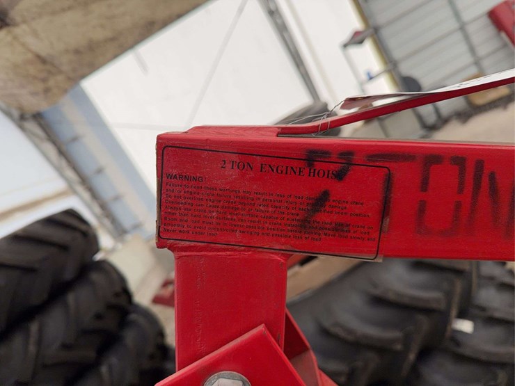 2-ton-engine-hoist-image-7