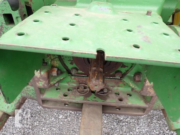 john-deere-4030-image-9