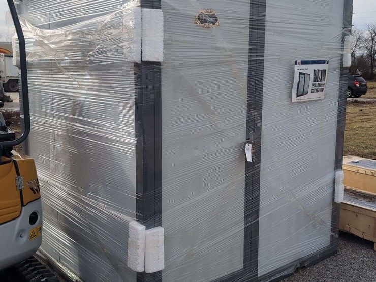 irmt-mobile-toilet---shower/sink/toilet-image-2