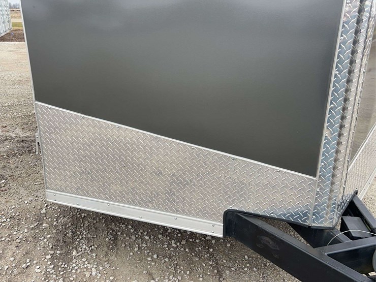 2016-stealth-viper-24'-enclosed-trailer-image-12