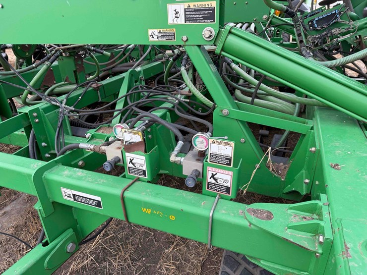 john-deere-1910-image-14