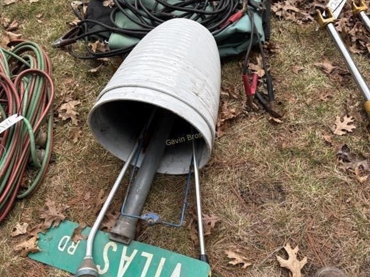 jumper-cables,-tarp,-street-sign-etc-image-1