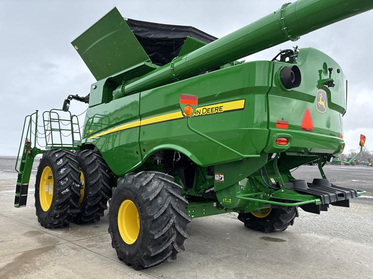 2023-john-deere-s780-image-6