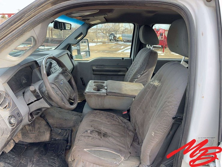 2012-ford-f350-xl-image-28