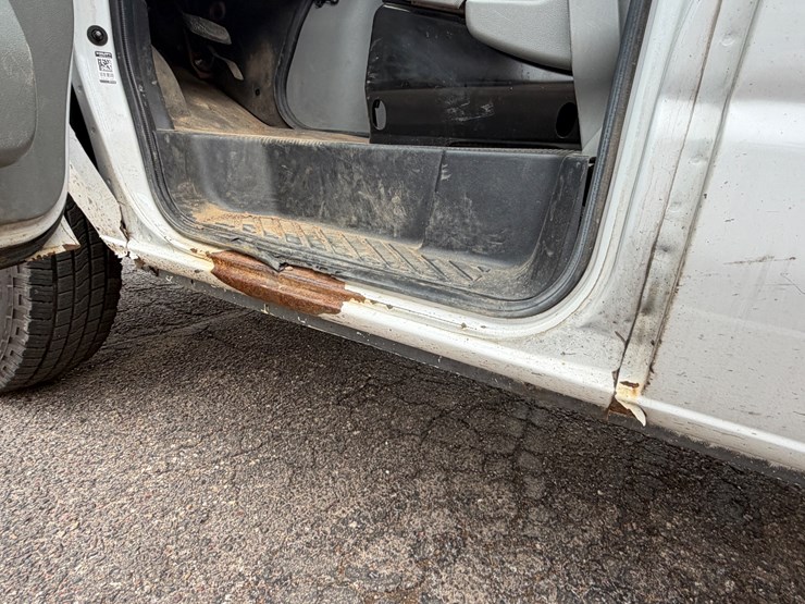 #1020-•-2014-ford-econoline-service-van-(eau-claire,-wi)-(has-wi-title)-image-12