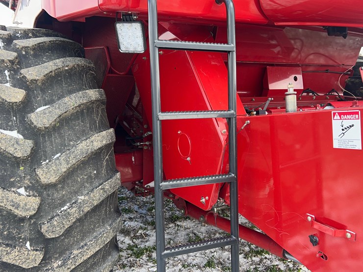 2008-case-ih-2577-image-14