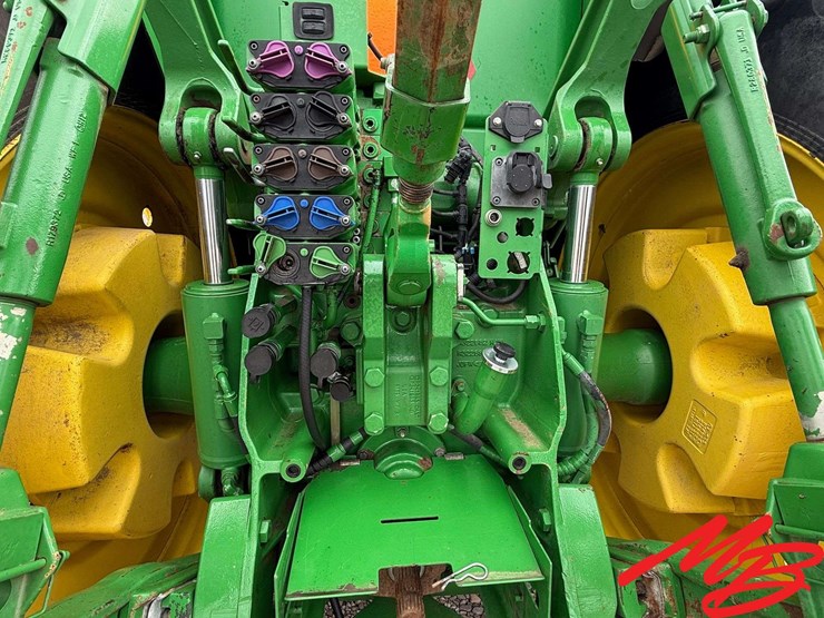 2013-john-deere-8285r-image-9