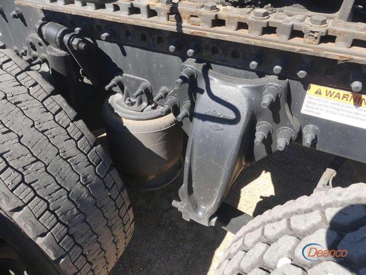 2023-freightliner-cascadia-116-image-6