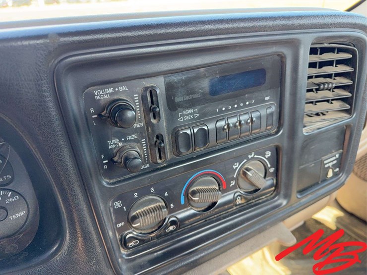 2002-chevrolet-silverado-1500-ls-image-33