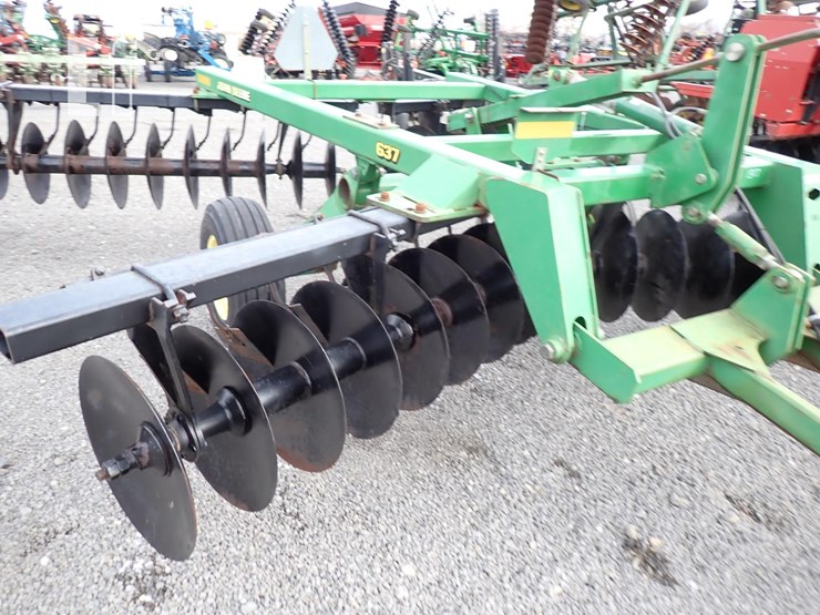 john-deere-637-image-3