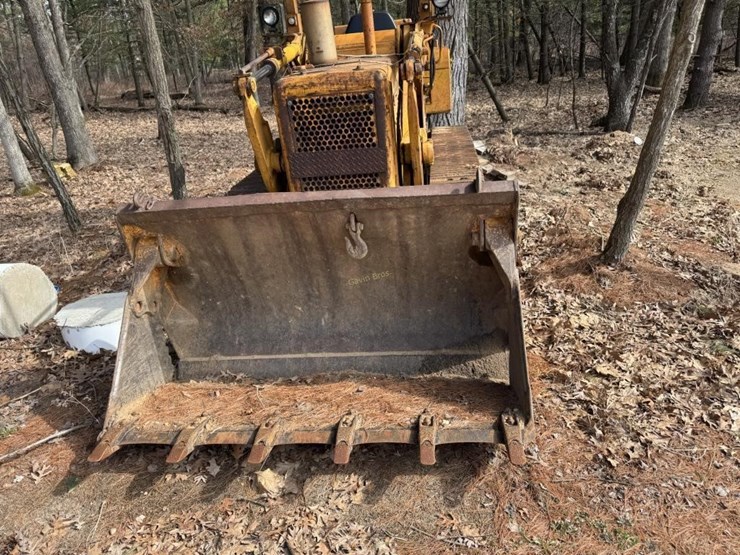 international-100e-image-4