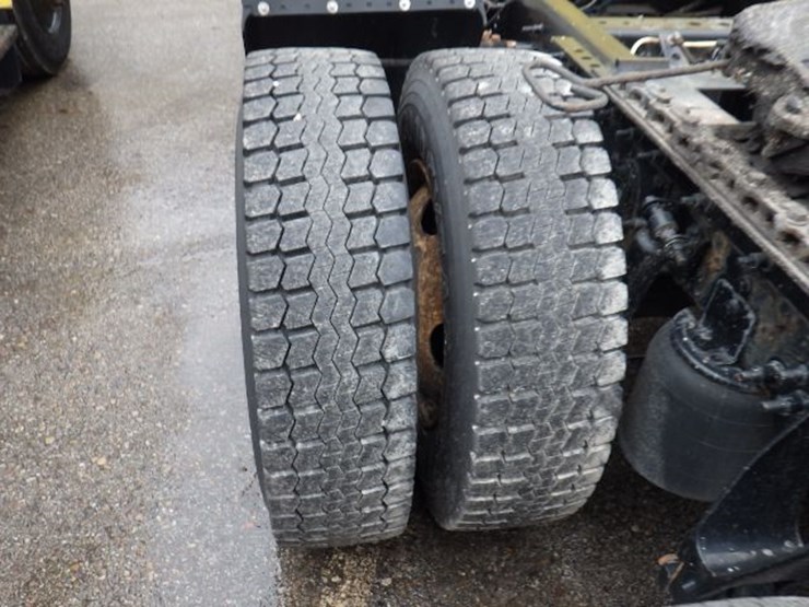 2016-international-8600-image-13