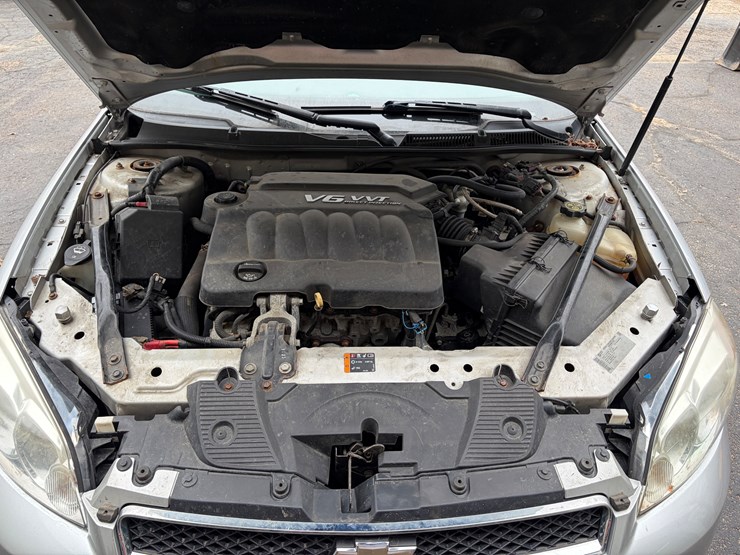 #1021-•-2014-chevy-impala-ltz-limited-(eau-claire,-wi)-(has-wi-title)-image-51