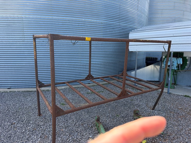 #37045-•-**-metal-rack-image-1