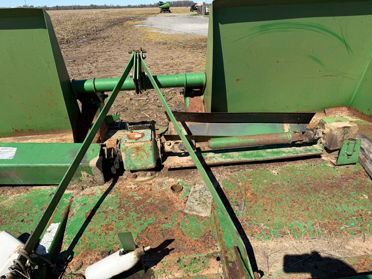 john-deere-14-image-9