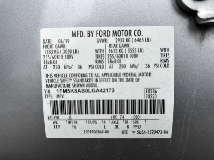 2020-ford-explorer-image-9