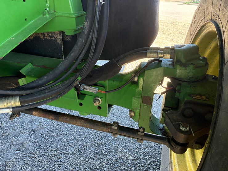 2005-john-deere-9660-sts-image-27