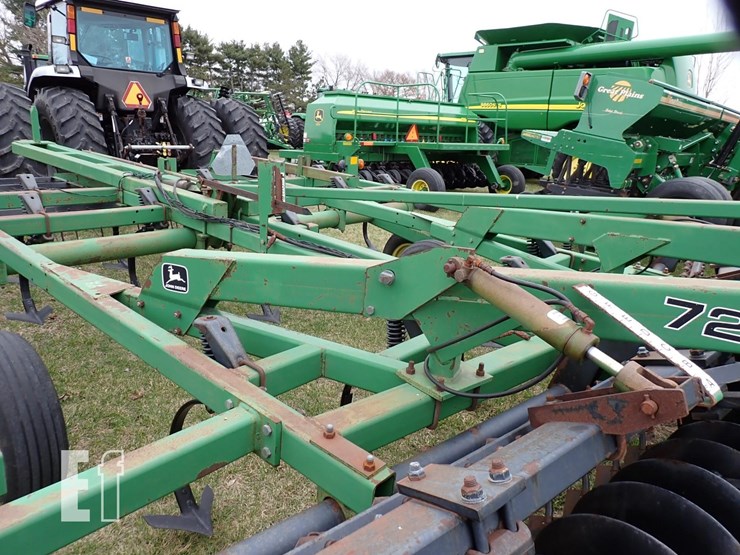john-deere-726-image-13