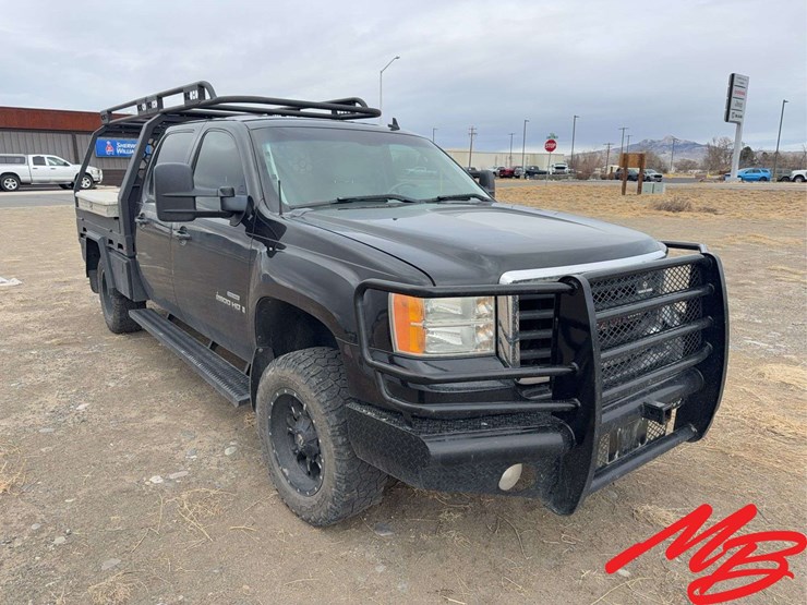 2009-gmc-sierra-2500-image-3